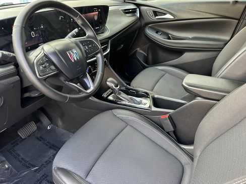 Used 2024 Buick Encore GX Preferred FWD image 10