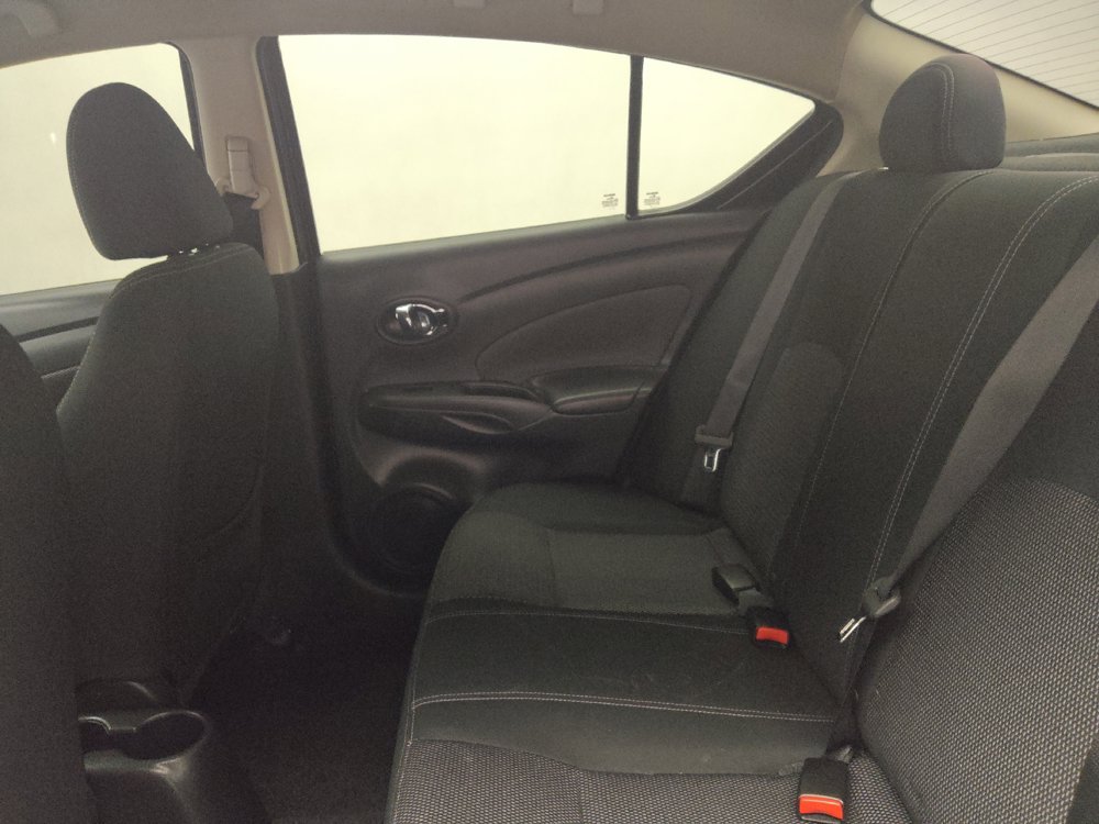 Used 2018 Nissan Versa SV FWD image 18