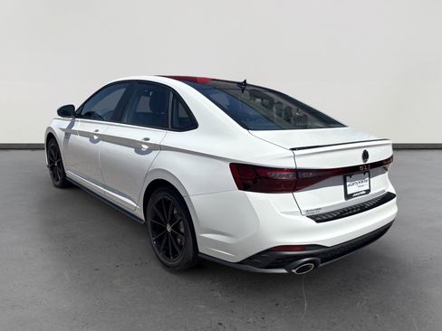 New 2026 Volkswagen Jetta GLI Autobahn FWD image 4