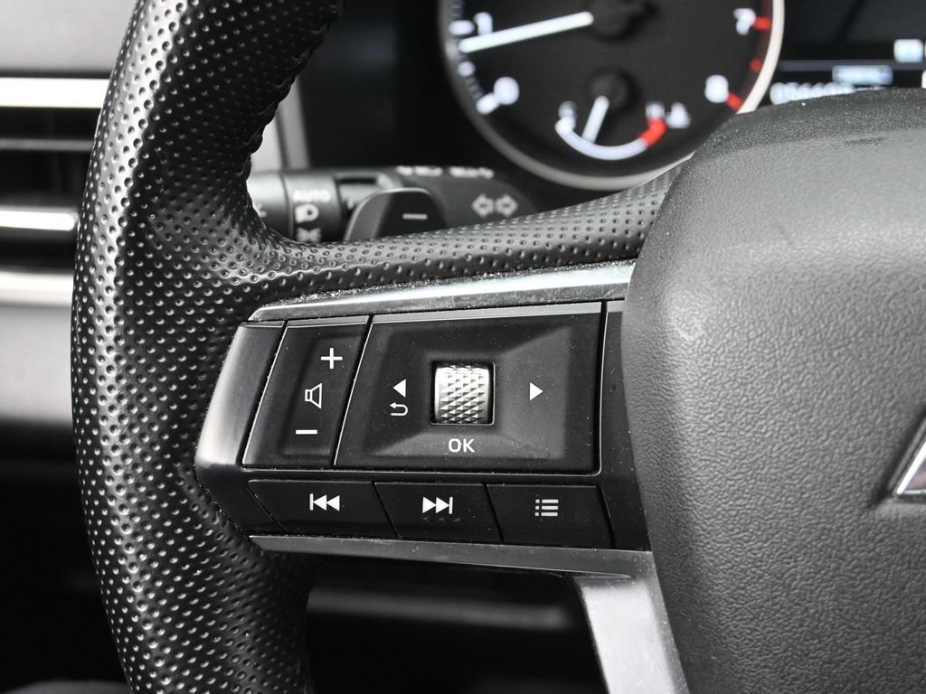 Used 2024 Mitsubishi Outlander SE AWD/4WD image 13