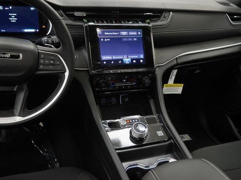 New 2026 Jeep Grand Cherokee Laredo X AWD/4WD image 20