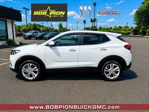 Used 2023 Buick Encore GX Preferred w/ Cold Weather Comfort Package AWD/4WD image 2