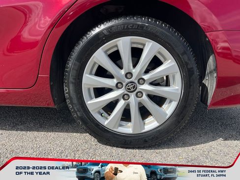 Used 2020 Toyota Camry LE FWD image 9