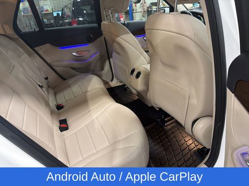 Used 2022 Mercedes-Benz GLC 300 4MATIC image 21