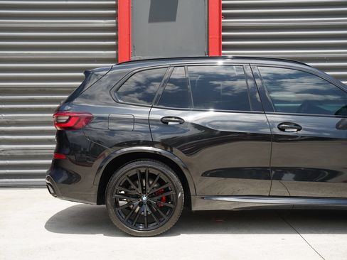 Used 2023 BMW X5 xDrive40i w/ M Sport Package AWD/4WD image 4