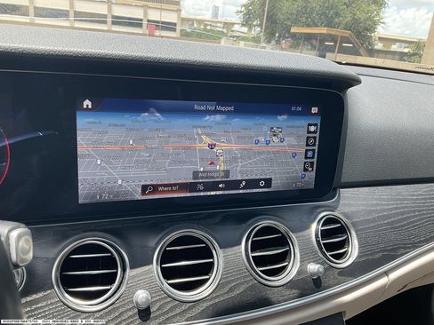 Used 2021 Mercedes-Benz E 450 4MATIC Sedan image 16