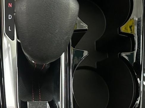 Certified 2025 Chevrolet Trax RS w/ Driver Confidence Package FWD image 17