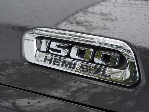 Used 2019 RAM 1500 Laramie image 8