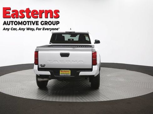 Used 2024 Toyota Tacoma TRD Off-Road AWD/4WD image 36