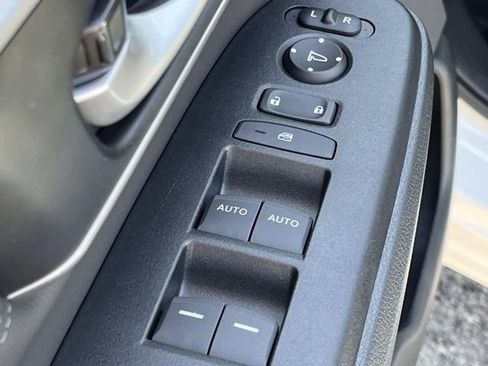 Used 2021 Honda CR-V EX-L image 32
