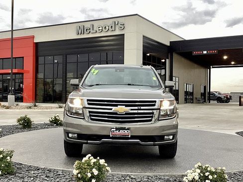 Used 2017 Chevrolet Tahoe LT w/ Luxury Package image 2