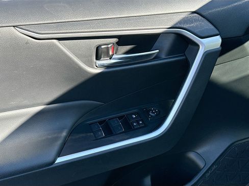 Used 2023 Toyota RAV4 XLE image 17