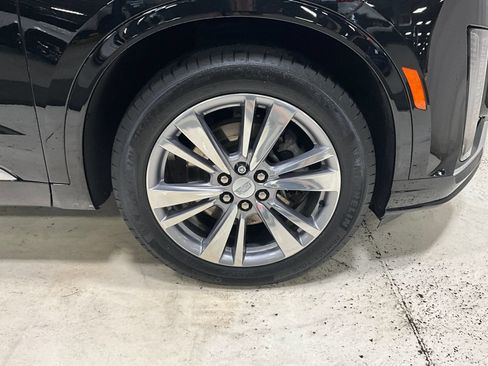 Used 2024 Cadillac XT6 Premium Luxury AWD/4WD image 12