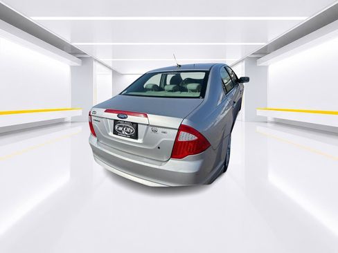 Used 2010 Ford Fusion SE FWD image 4