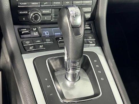 Used 2015 Porsche Cayman RWD image 19