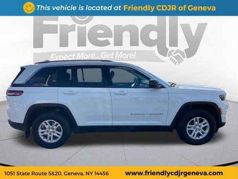 Used 2023 Jeep Grand Cherokee Laredo w/ Luxury Tech Group I image 4
