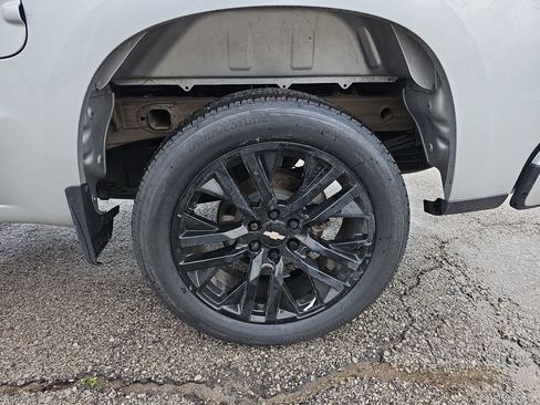 Used 2020 Chevrolet Silverado 1500 Custom w/ Custom Value Package image 36