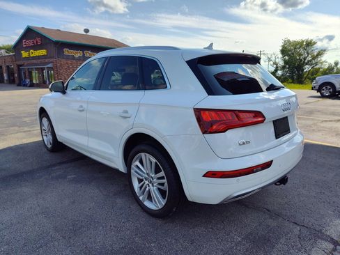 Used 2018 Audi Q5 2.0T Premium Plus w/ Premium Plus Package AWD/4WD image 3