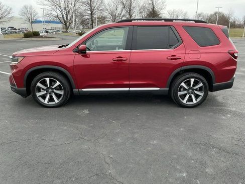 Used 2023 Honda Pilot Touring image 9