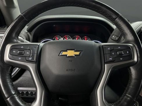 Used 2022 Chevrolet Silverado 2500 LT w/ Convenience Package image 16
