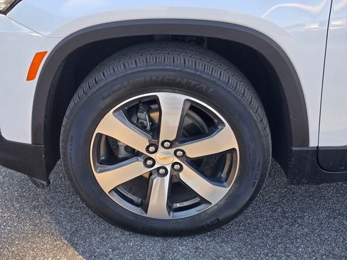 Used 2023 Chevrolet Traverse LT w/ LT Premium Package image 27