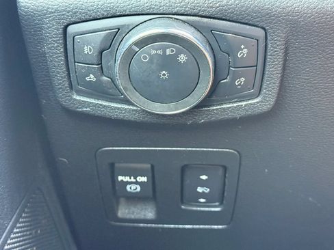 Used 2019 Ford F150 XLT w/ Equipment Group 302A Luxury AWD/4WD image 34