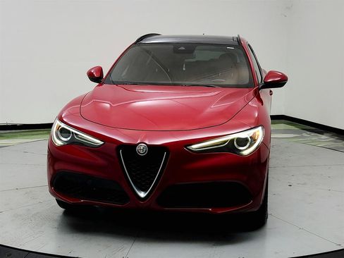 Used 2020 Alfa Romeo Stelvio Ti Sport w/ Quick Order Package 22S Sport AWD/4WD image 2