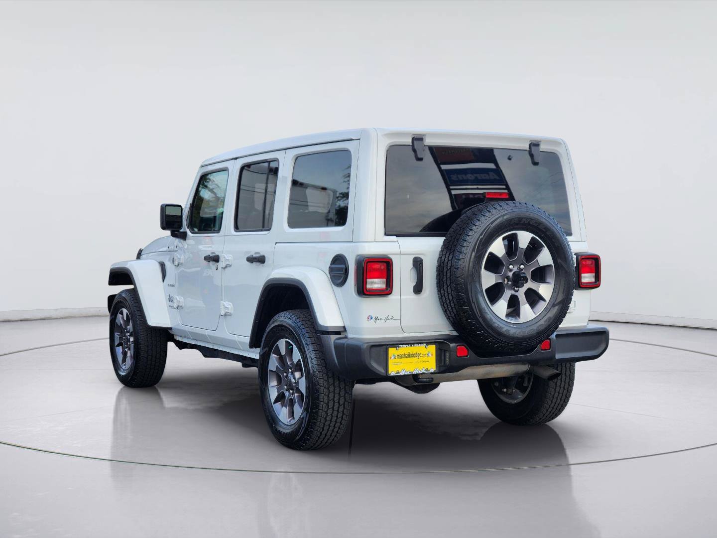 Used 2021 Jeep Wrangler Unlimited Sahara AWD/4WD image 8
