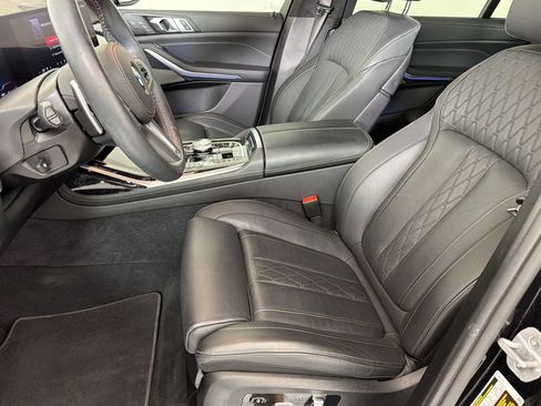 Used 2025 BMW X7 M60i AWD/4WD image 5