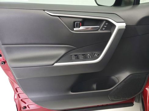 Used 2021 Toyota RAV4 XLE Premium AWD/4WD image 22
