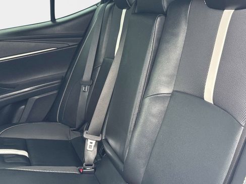 Used 2025 Toyota Camry SE image 12