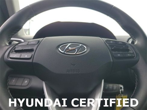 Certified 2023 Hyundai Venue SEL image 13