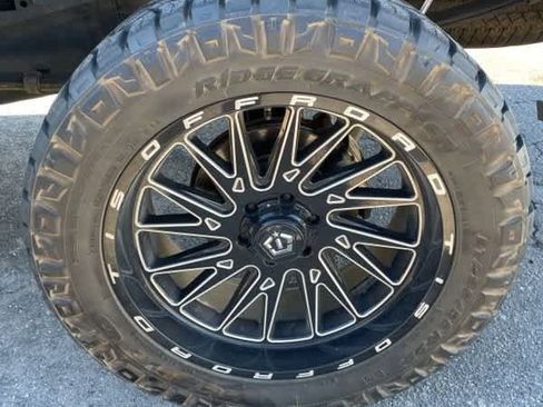 Used 2019 Ford F150 XLT w/ Equipment Group 302A Luxury image 13