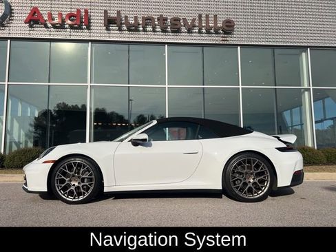 Used 2025 Porsche 911 Carrera image 3