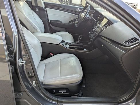 Used 2014 Kia Cadenza Limited image 27