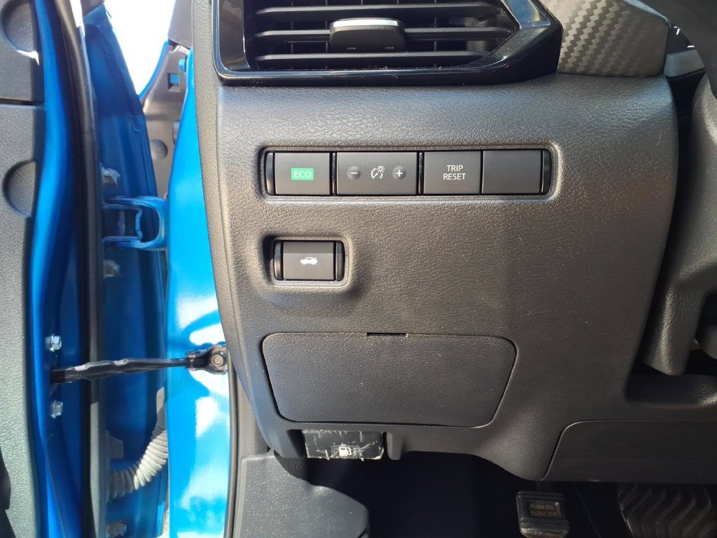 Used 2021 Nissan Sentra SV FWD image 15