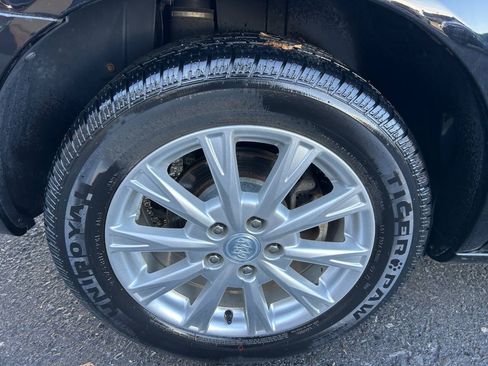 Used 2009 Buick Lucerne CX FWD image 11