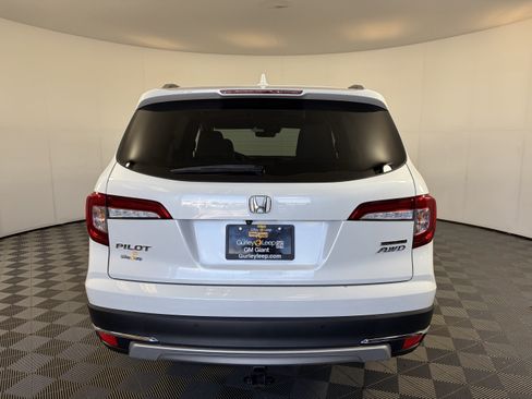 Used 2020 Honda Pilot Touring image 10