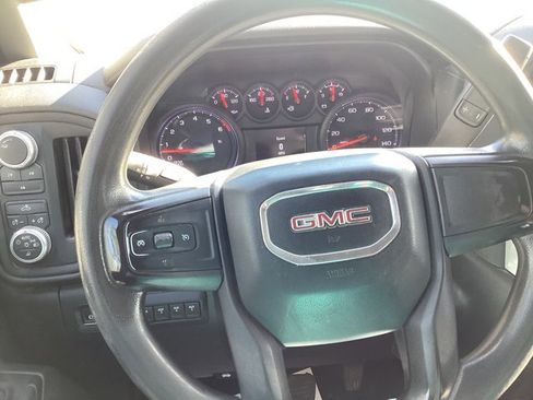 Used 2021 GMC Sierra 2500 4x4 Crew Cab w/ Convenience Package image 16