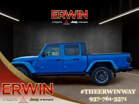Used 2022 Jeep Gladiator Sport AWD/4WD image 4