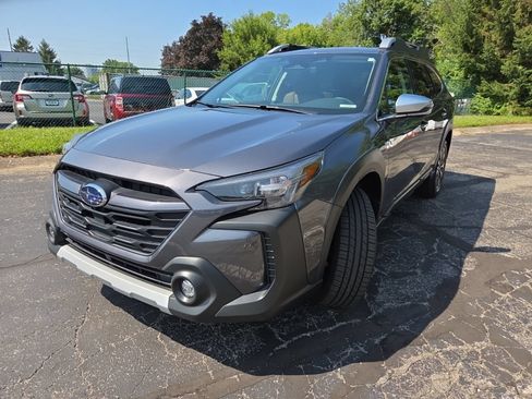 Used 2024 Subaru Outback Touring XT AWD/4WD image 10