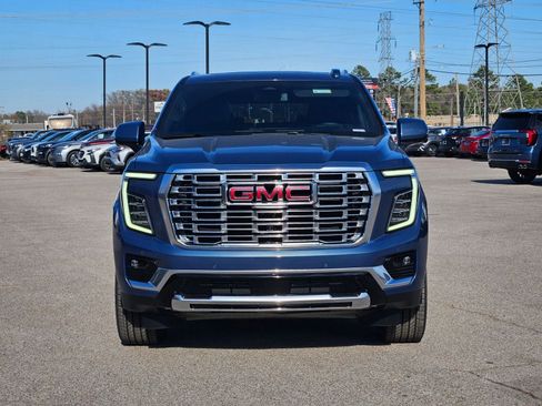 New 2026 GMC Yukon XL Denali w/ Sun & Power Step Package image 9