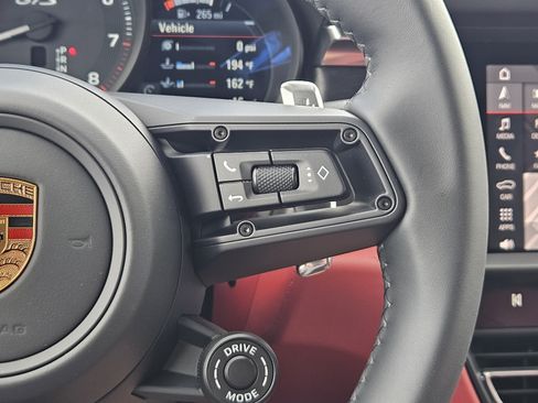 Certified 2026 Porsche Macan GTS AWD/4WD image 27