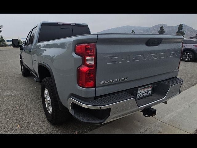 Used 2024 Chevrolet Silverado 3500 LT w/ Convenience Package AWD/4WD image 5
