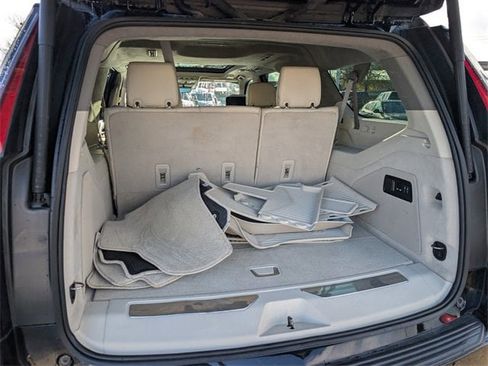 Used 2022 Cadillac Escalade ESV Premium Luxury Platinum image 27