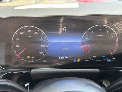 Certified 2025 Mercedes-Benz GLA 250 4MATIC image 28
