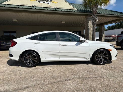 Used 2020 Honda Civic Sport image 4