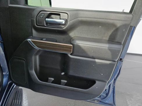 Used 2022 Chevrolet Silverado 1500 RST w/ Z71 Off-Road Package image 36