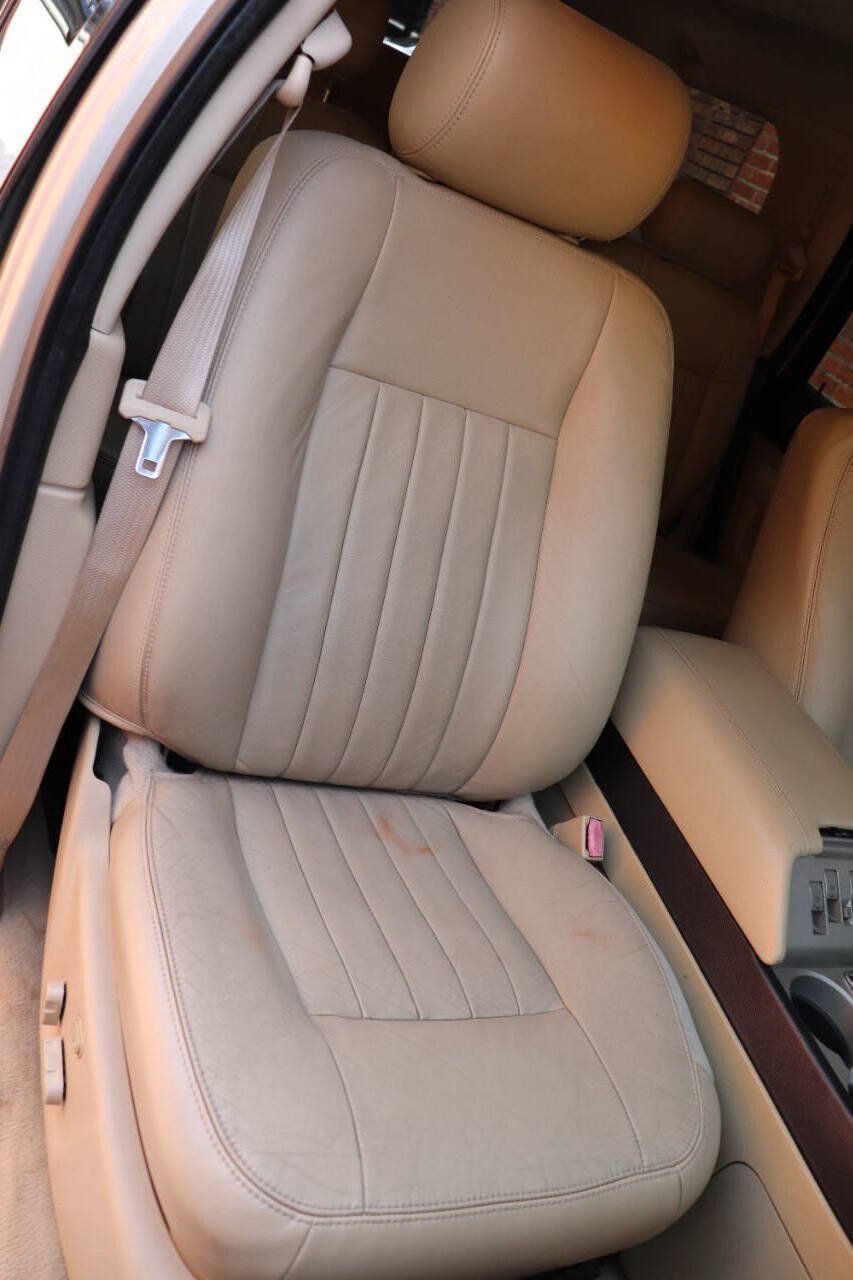 Used 2006 Lincoln Navigator Luxury RWD image 31