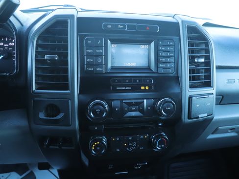 Used 2018 Ford F350 XL w/ Power Equipment Group image 9